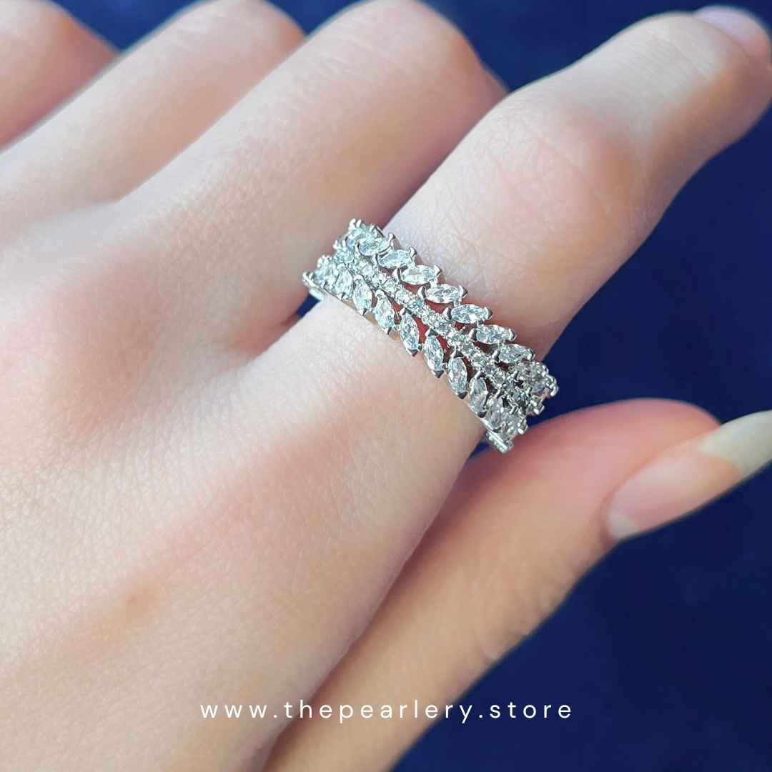 Elara ring