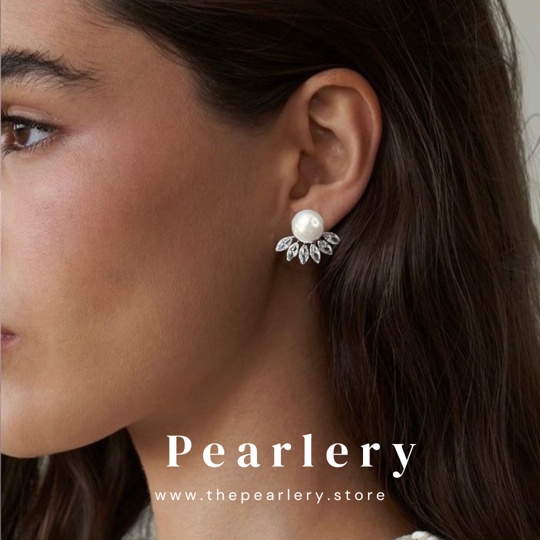 Pearl Éclat Studs