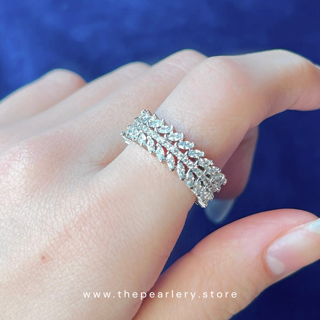 Elara ring