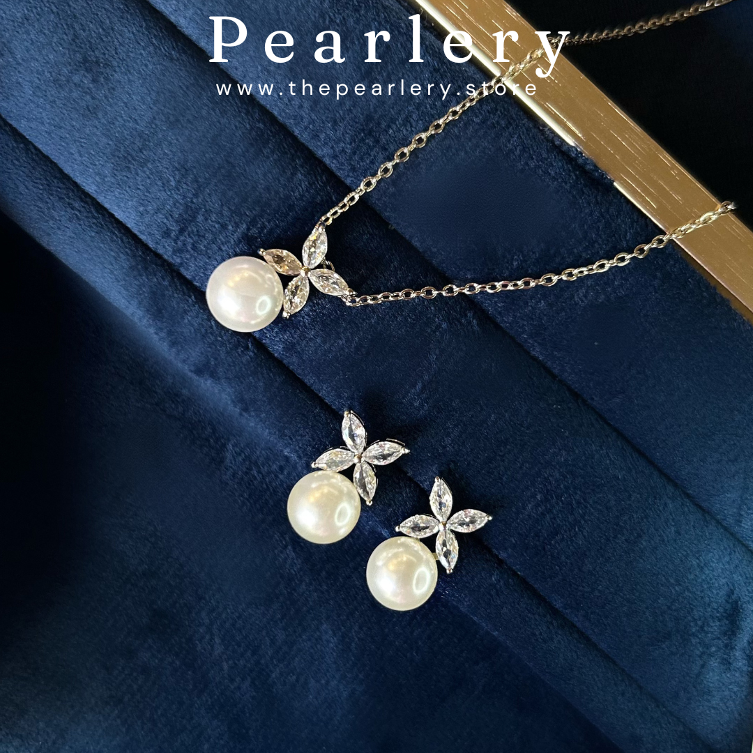 Estelle Pearl Set
