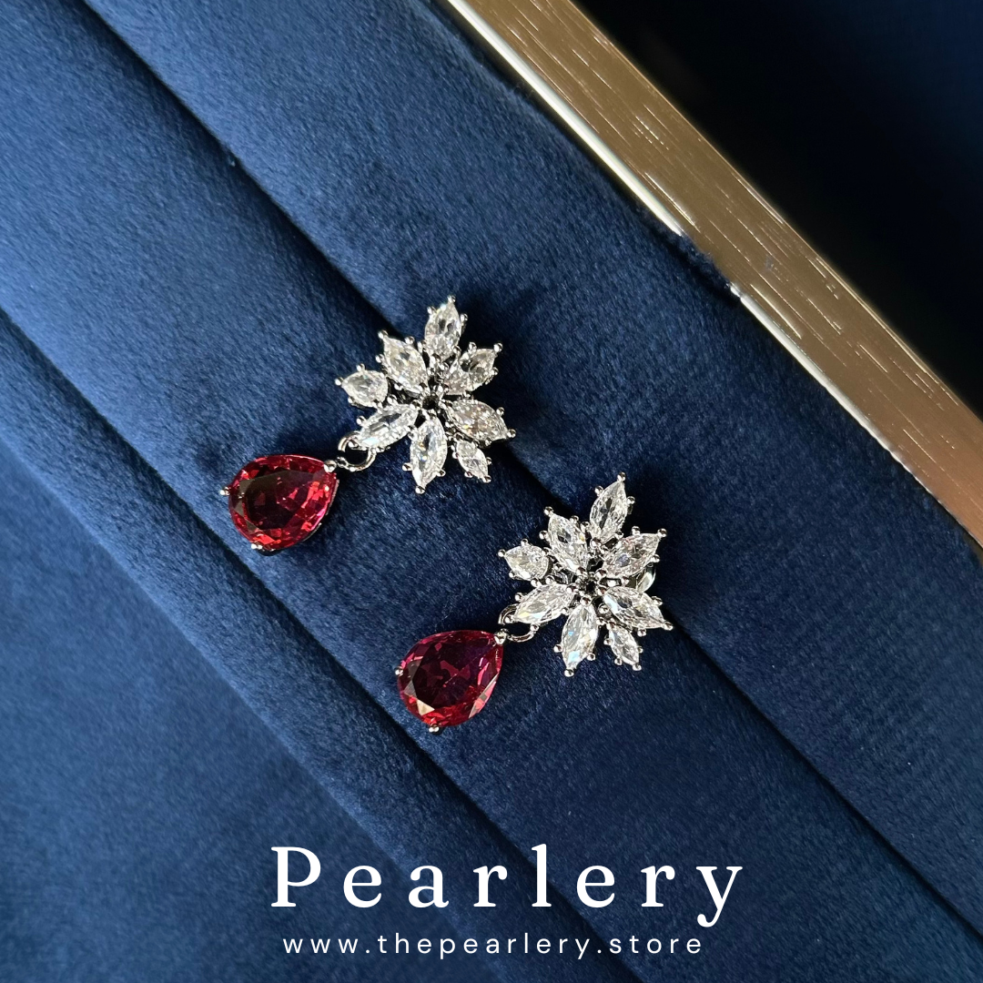 Scarlet Arielle Pair