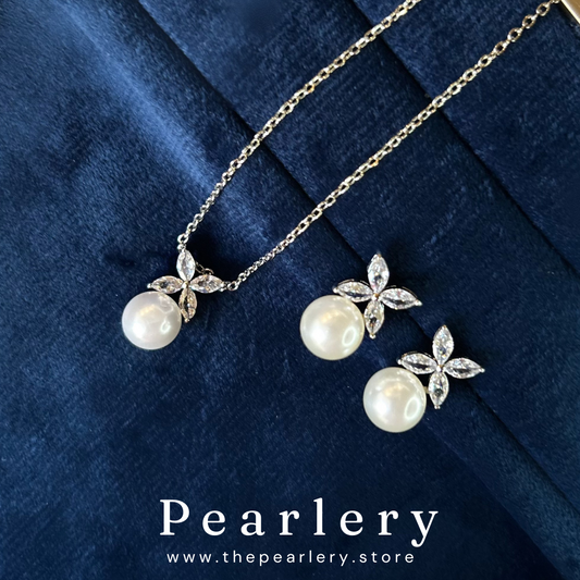 Estelle Pearl Set